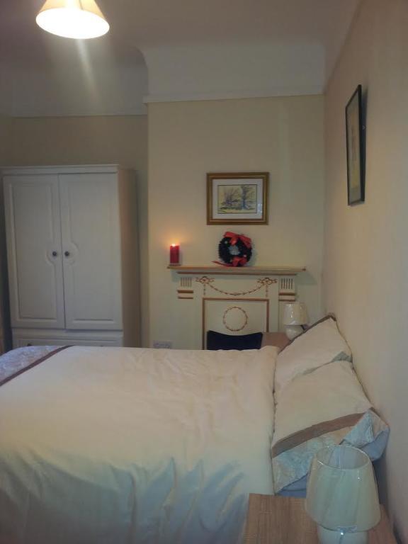 Town House Villa Ennis Bagian luar foto