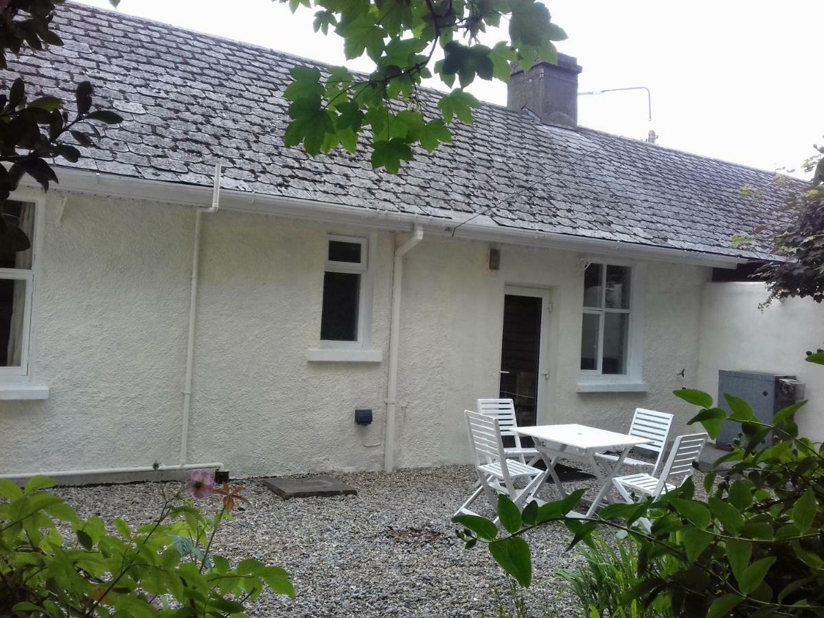 Town House Villa Ennis Bagian luar foto
